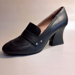 Miz Mooz New York Elegant Black Women's Loafer Heel